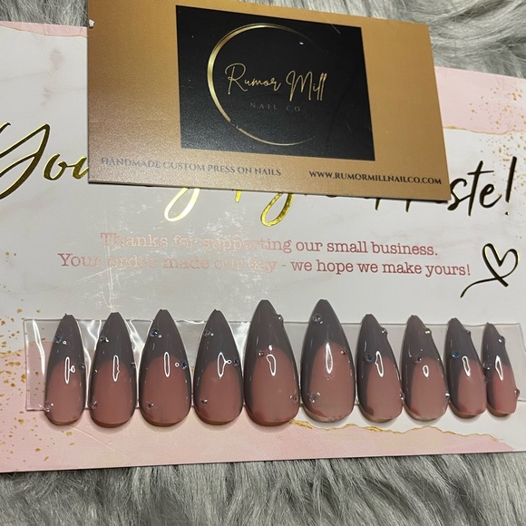 Classy set - Picture 2 of 4